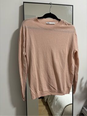 NWOT Zara Blush‎ Crewneck Lightweight Sweater